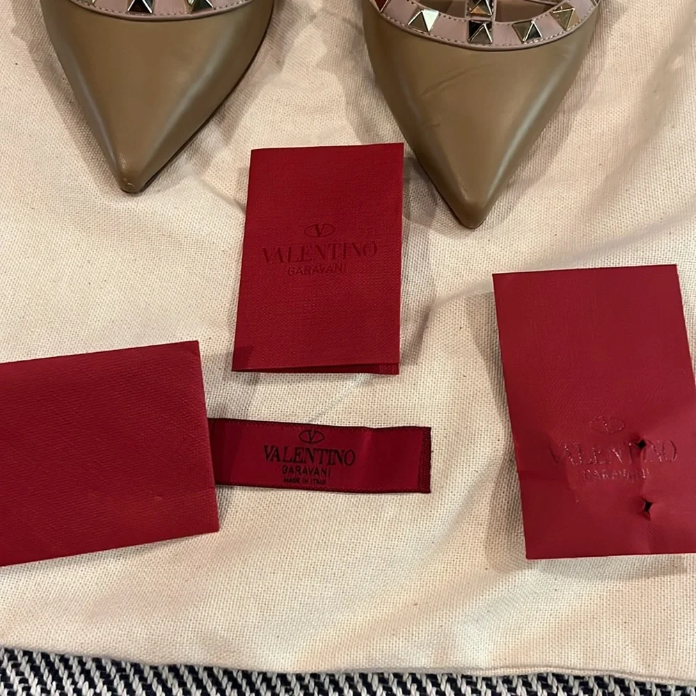 Valentino NWOT camel colored flats - Picture 13 of 13
